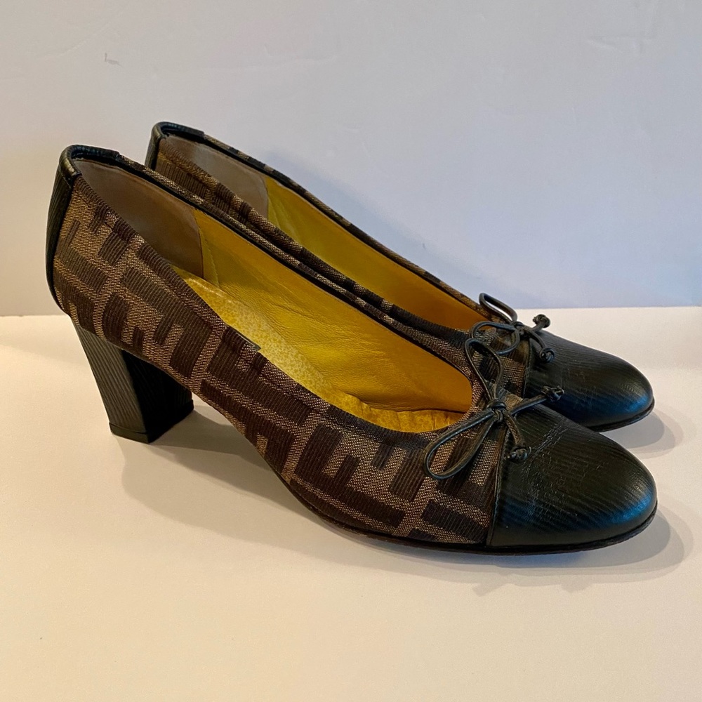 Fendi Womens Fendi Print Cap Toe  Heels Brown Size 8.5 N
